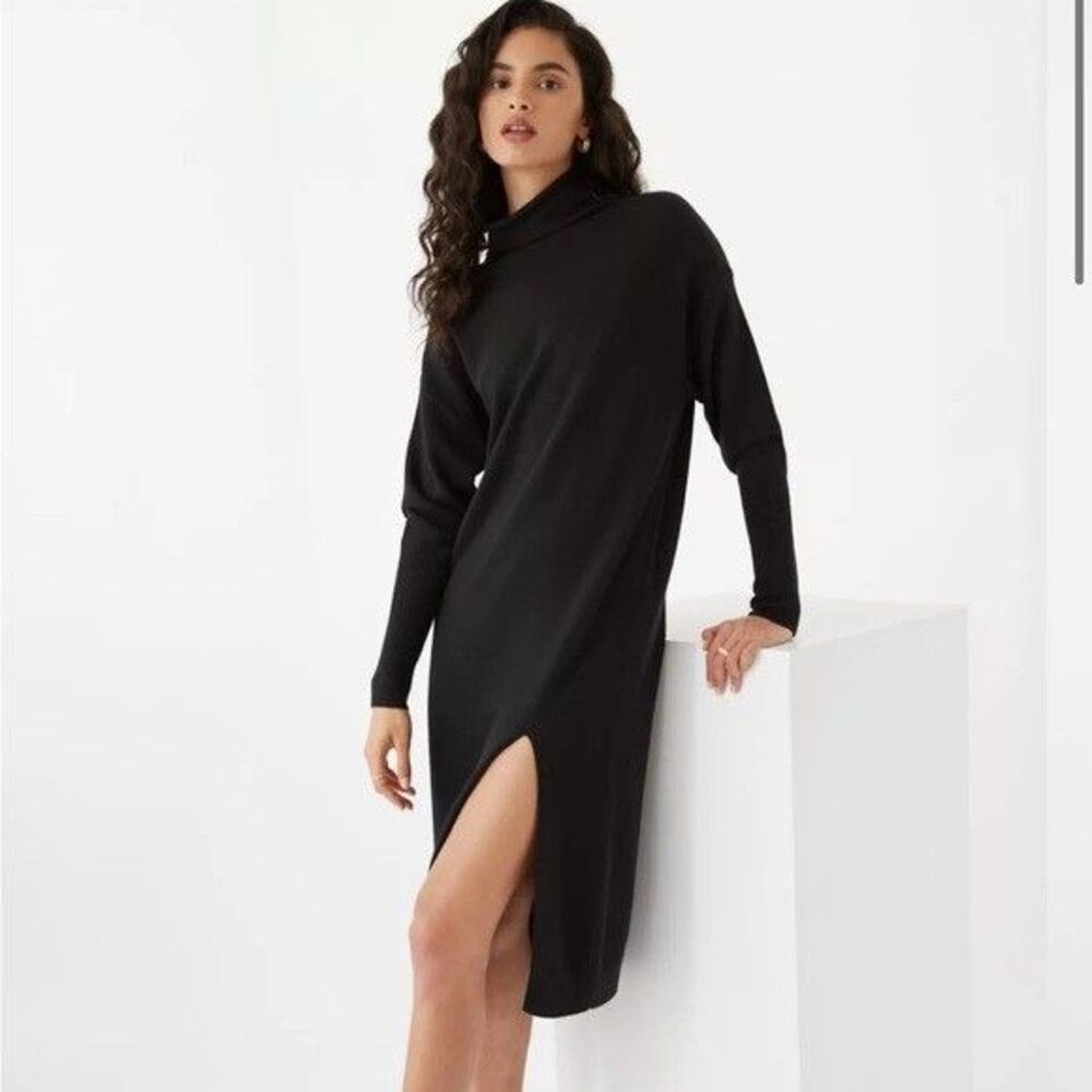 Aritzia Wilfred Cyprie 100% Merino Wool Sweater Dress M Black Long Sleeve Slit